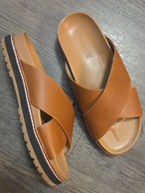 Madewell • Brown Crisscross Leather Slide Sandals